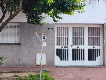 CASA EN VENTA DOS DORMITORIOS  LA FLORIDA
