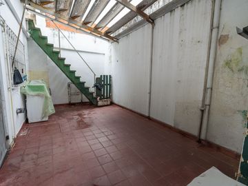 CASA EN VENTA DOS DORMITORIOS  LA FLORIDA