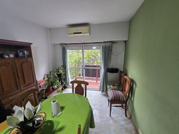 VENTA DEPARTAMENTO 3 AMBIENTES MONTE CASTRO BALCON