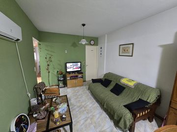 VENTA DEPARTAMENTO 3 AMBIENTES MONTE CASTRO BALCON