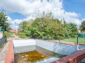 Casa 3 dormitorios+pileta+parque City Bell Venta