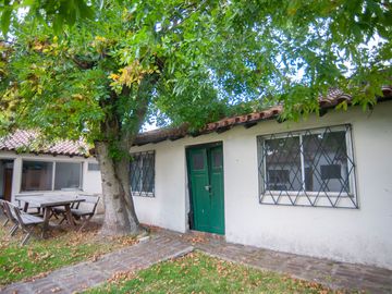 Casa 3 dormitorios+pileta+parque City Bell Venta
