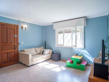 Casa 3 dormitorios+pileta+parque City Bell Venta