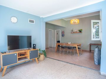 Casa 3 dormitorios+pileta+parque City Bell Venta