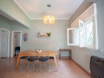 Casa 3 dormitorios+pileta+parque City Bell Venta