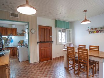 Casa 3 dormitorios+pileta+parque City Bell Venta
