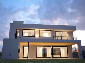Casa en venta Magallanes Pueblos del Plata