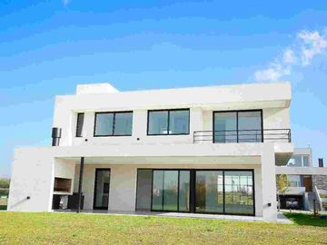 Casa en venta Magallanes Pueblos del Plata