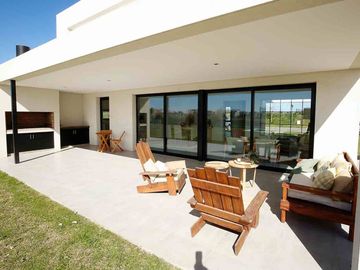 Casa en venta Magallanes Pueblos del Plata
