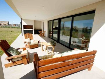 Casa en venta Magallanes Pueblos del Plata