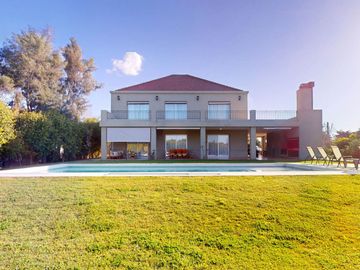 Casa en venta barrio privado - Los Ceibos