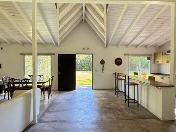 Venta Casa 3 Ambientes Con Jardin Pilar