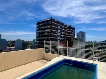 Divino 3 Amb. con gran Balcón, Patio y Pileta.