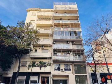 Divino 3 Amb. con gran Balcón, Patio y Pileta.
