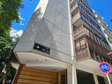 Venta piso 3 dormitorios dependencia cochera fija