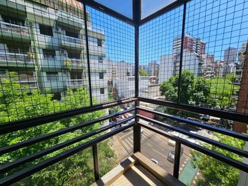 Venta piso 3 dormitorios dependencia cochera fija