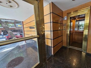 Venta piso 3 dormitorios dependencia cochera fija