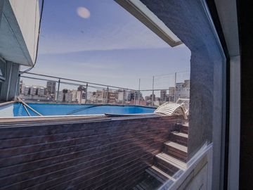 Monoambiente con cochera y balcón en Belgrano