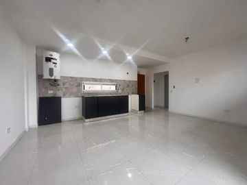 Departamento 2 ambientes con balcón terraza