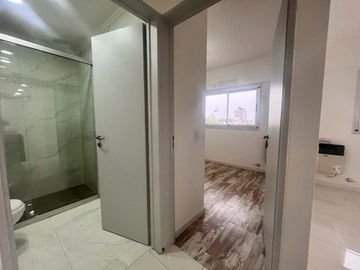 Departamento 2 ambientes con balcón terraza