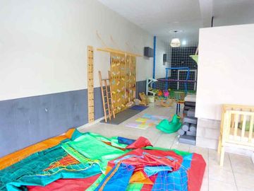 VENTA COMERCIAL EN BLOQUE EN ISIDRO CASANOVA