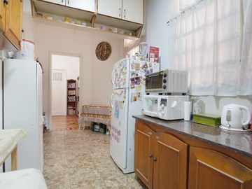 Venta 3 ambientes con balcon y patio en Balvanera