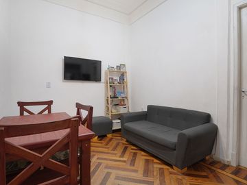 Venta 3 ambientes con balcon y patio en Balvanera