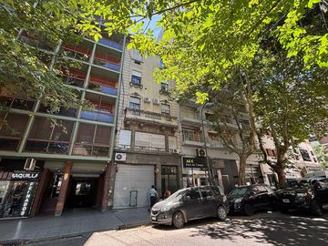 Venta 3 ambientes con balcon y patio en Balvanera