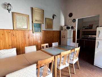 VENTA CASA 5 AMBIENTES PISCINA COCHERA QUINCHO
