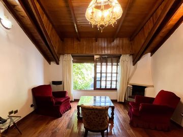 VENTA CASA 5 AMBIENTES PISCINA COCHERA QUINCHO