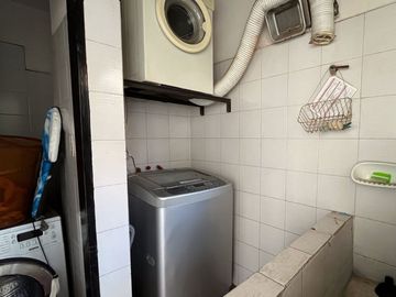 VENTA CASA 5 AMBIENTES PISCINA COCHERA QUINCHO