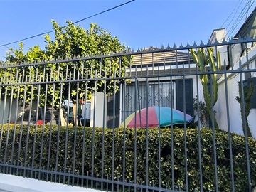 Casa en Venta en Victor Cuccuini 140