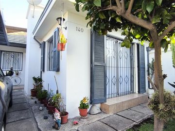 Casa en Venta en Victor Cuccuini 140