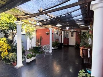 Casa en Venta en Victor Cuccuini 140