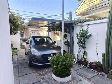 Casa en Venta en Victor Cuccuini 140