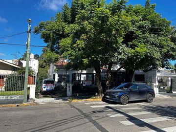 VENTA CASA A DEMOLER EN FADER Y TEJEDA