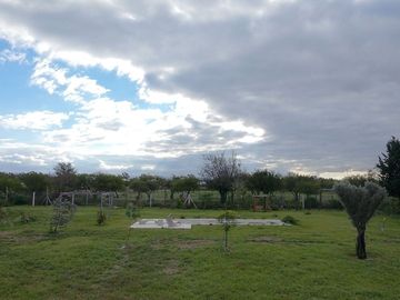 ¡Se vende excepcional lote en Campos del Virrey!