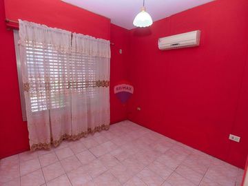 CASA EN  VENTA FLORENCIO VARELA 4 ambientes