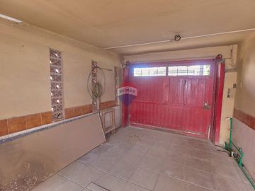 CASA EN  VENTA FLORENCIO VARELA 4 ambientes