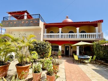 Casa Yvon - Casa en venta en Rincon de Guayabitos, Bahia de Banderas