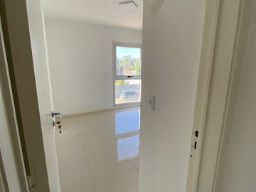 Venta Dpto 2 amb  Vilanova Ramos Mejia c/cochera