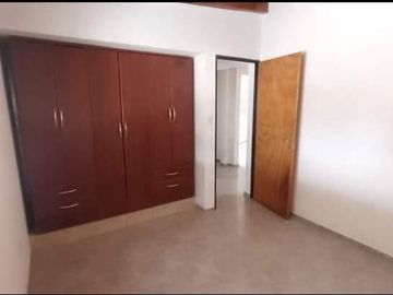 DUPLEX EN VENTA EN CALLE RIOJA DE CDAD DE MENDOZA