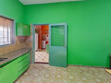 VENTA CASA 3 AMBIENTES EN EZPELETA, QUILMES