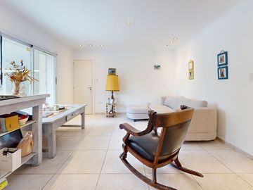 CASA DE 5 DORM. EN VENTA LA PLATA- PILETA Y PARQUE