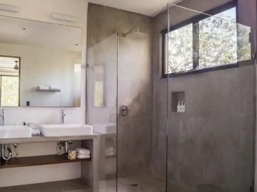 HOTEL EDIFICIO EN VENTA5 HABITACIONES5 BEDROOM.