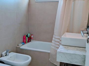 Departamento en venta en Olivos 3 ambientes con cochera