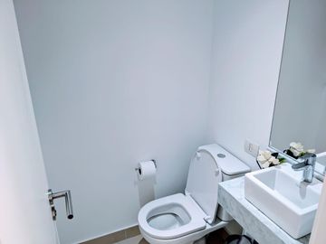 Departamento en venta en Olivos 3 ambientes con cochera