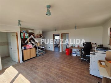 Casa en Venta en Av. Virginia Subercaseaux
