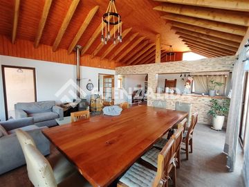 Casa en Venta en Av. Virginia Subercaseaux