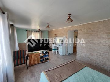 Casa en Venta en Av. Virginia Subercaseaux